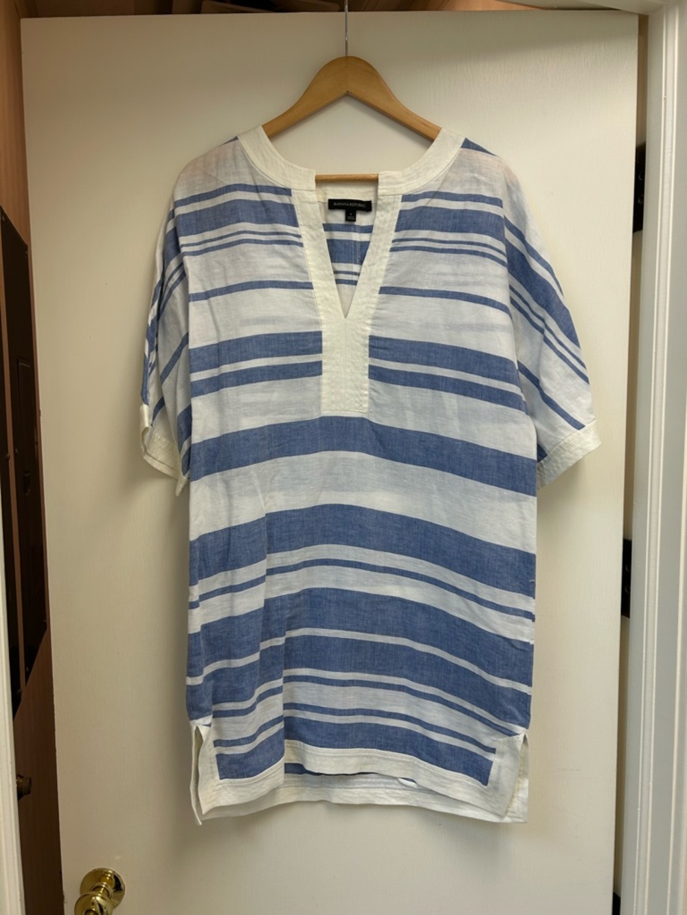 Banana Republic Blue and White Striped Short Sleeve V-Neck dress